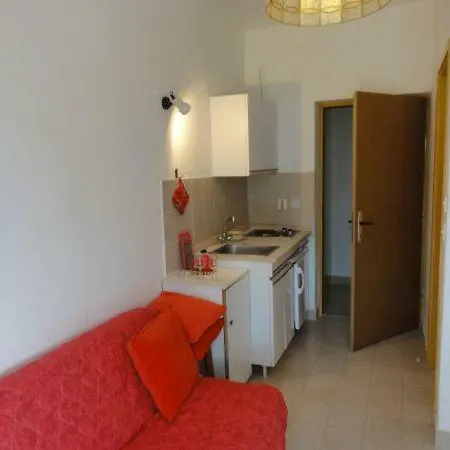 Nice And Cozy Apartment Ferry In Medulin Exterior photo