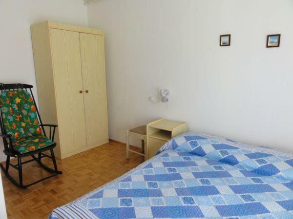 And Cozy Ferry In Apartment *