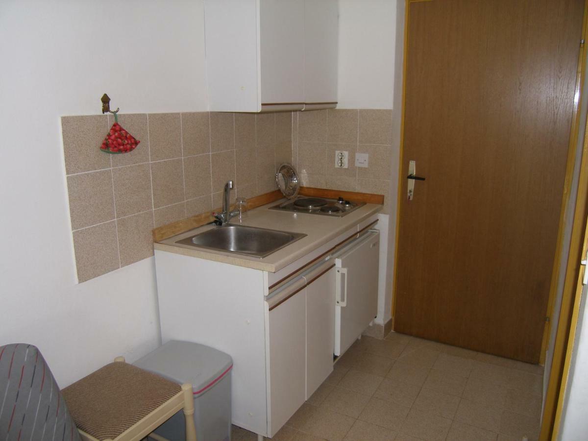 Apartment And Cozy Ferry In *